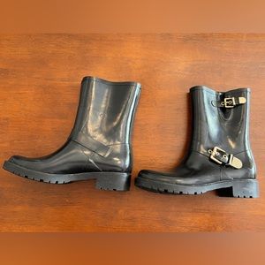 Vince Camuto, shiny black rain, boot with gold hardware